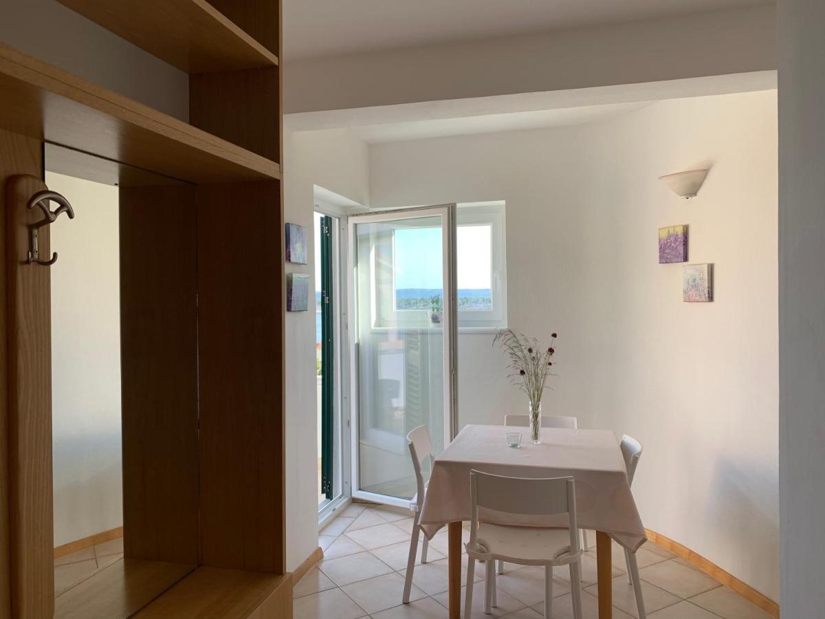 Apartments Culjak Rab ราบ ภายนอก รูปภาพ