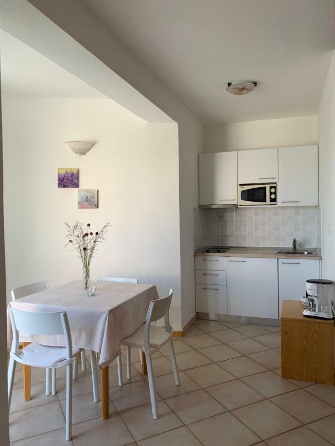 Apartments Culjak Rab ราบ ภายนอก รูปภาพ