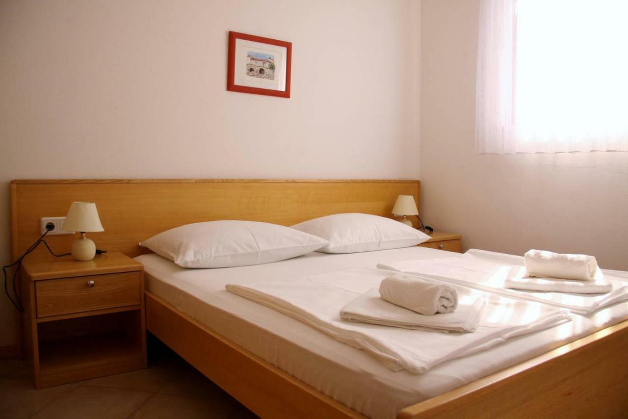 Apartments Culjak Rab ราบ ภายนอก รูปภาพ